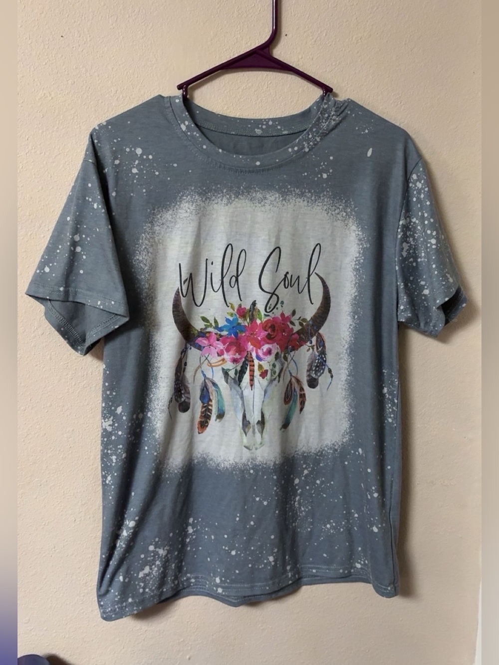 Wild Soul Floral Skull Graphic Tee - Gray